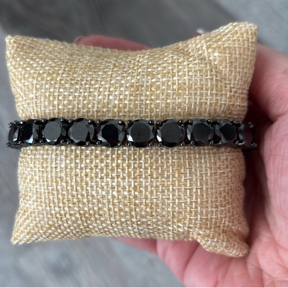 Park Lane Impression Bracelet in Black - Picture 5 of 6